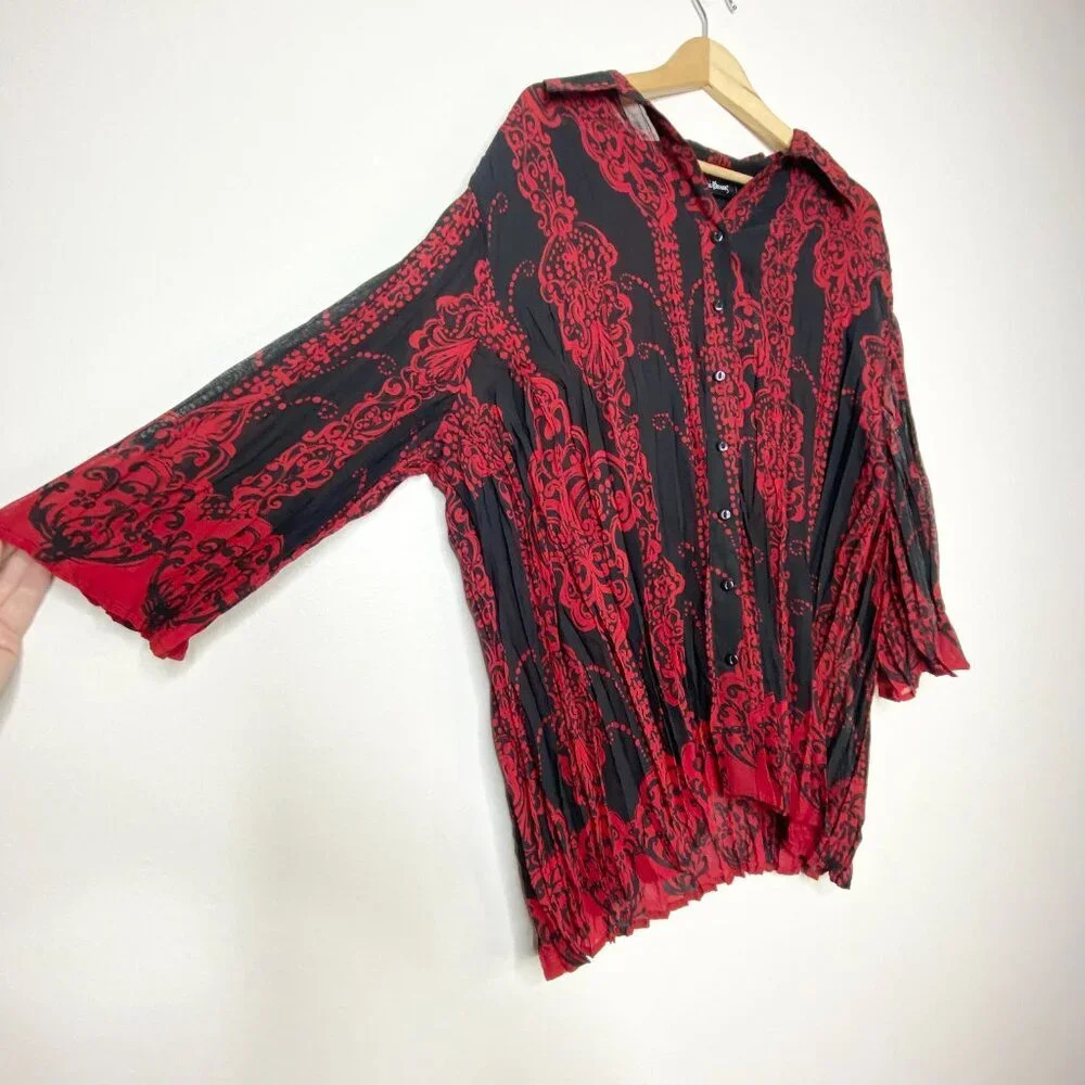 NWT Maggie Barnes Red Black Crinkle Sheer Crepe Button Up Top 0X 14/16 - Picture 4 of 9